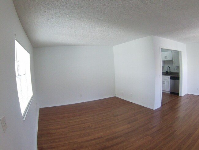 Building Photo - 759 Normandy Trail