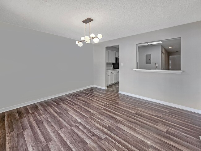 Building Photo - Stylish 2-Bedroom, 2-Bath End-Unit Condo i...