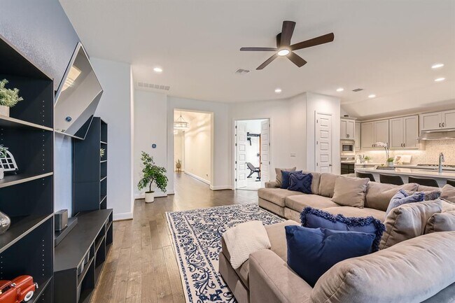 Building Photo - 1332 Modoc Wy