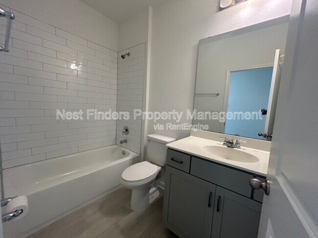 Building Photo - 42 Golden Fern Dr