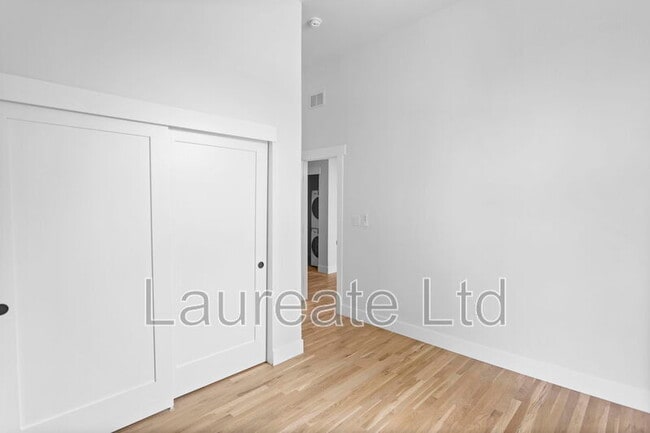 Building Photo - 1736 E 31st Ave