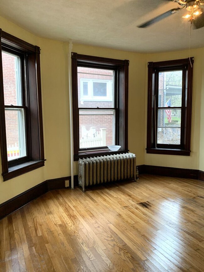 Building Photo - 218 N Prince St