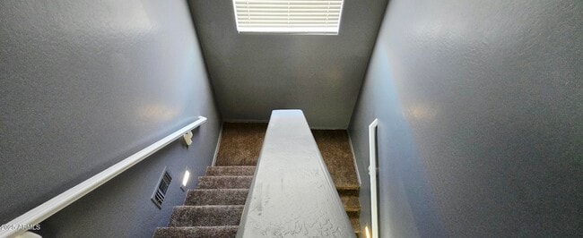 Building Photo - 587 S Buena Vista Ct