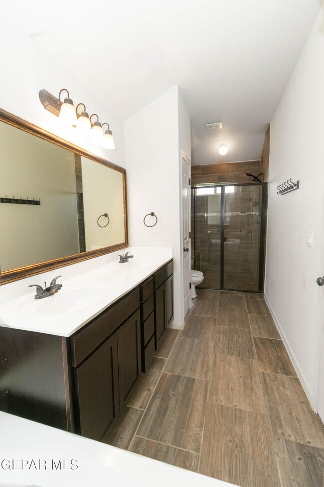 Building Photo - 14805 Jack White Ave