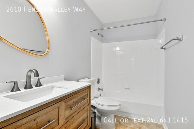Building Photo - 2610 Henson Valley Way