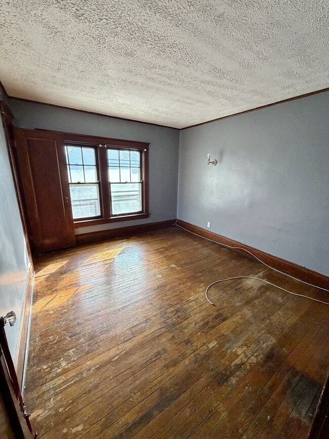 Building Photo - 98 Pierpont St