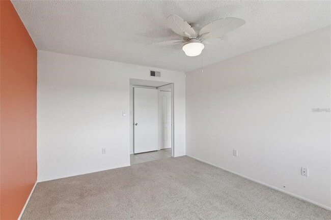 Building Photo - 14800 Walsingham Rd