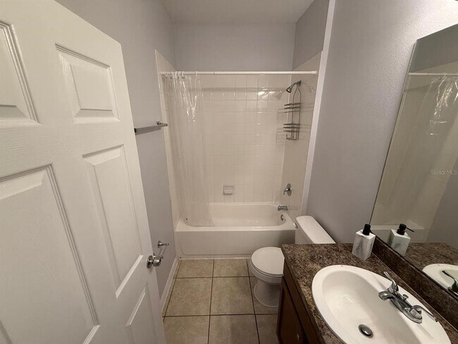 Building Photo - 816 Abbeville Ct