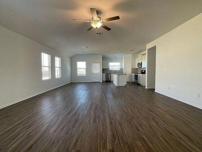 Building Photo - 1009 Wolseley Cv