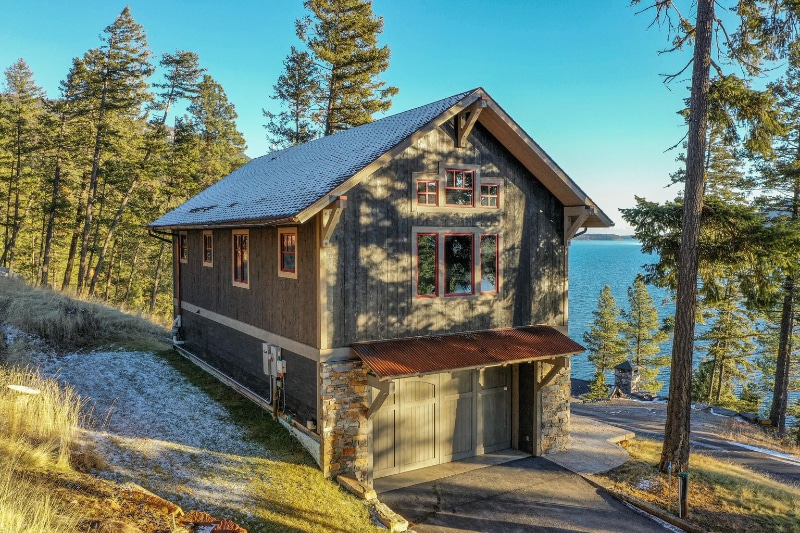 Building Photo - 3621 E Lakeshore Dr