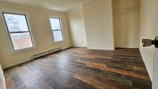 Building Photo - 126 Monticello Ave