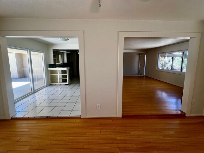 Building Photo - 56769 Joshua Dr