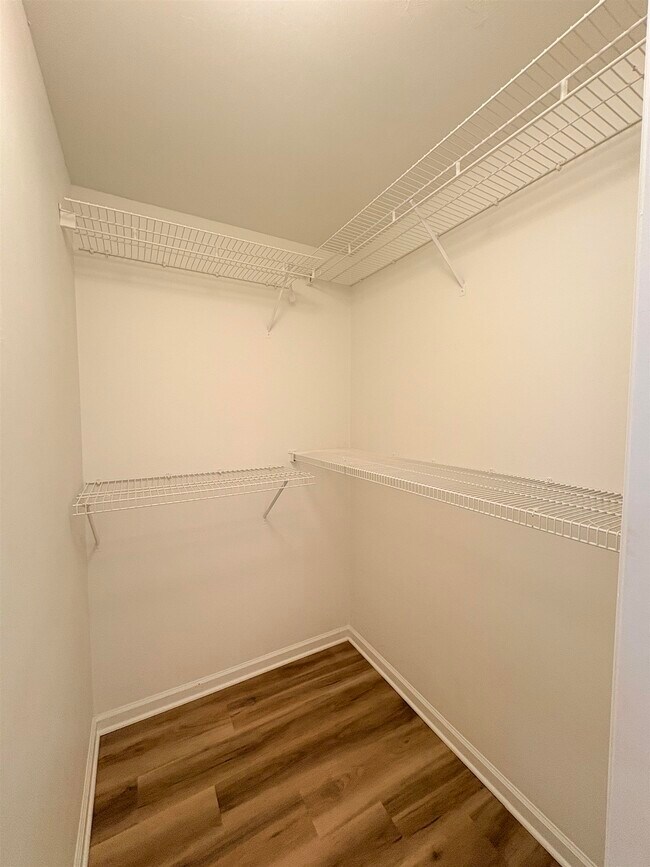 Building Photo - 4428 Siesta Ct