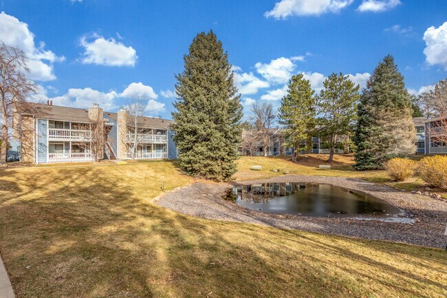 Building Photo - 8335 S Fairmount Dr
