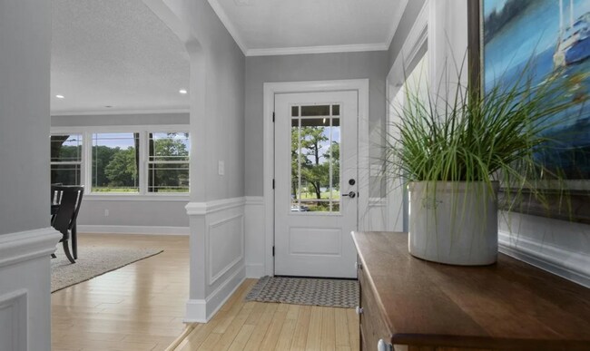 Building Photo - NEW LISTING!!!!!