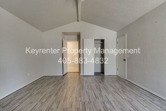 Building Photo - 6913 Fawn Canyon Dr