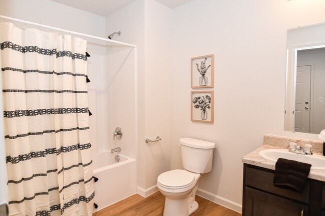 Building Photo - Gateway Cottages