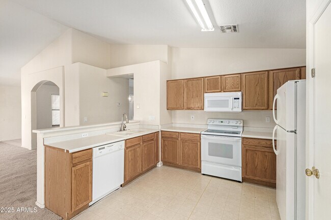 Building Photo - 8638 W Mauro Ln