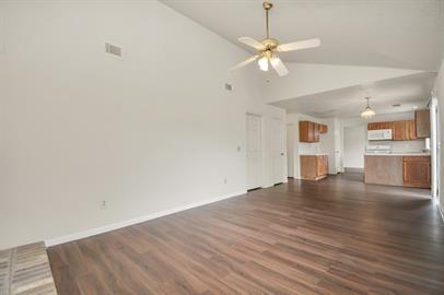 Building Photo - 17210 Colony Creek Dr