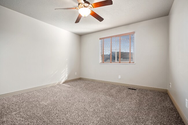 Building Photo - 3315 Birch Creek Rd