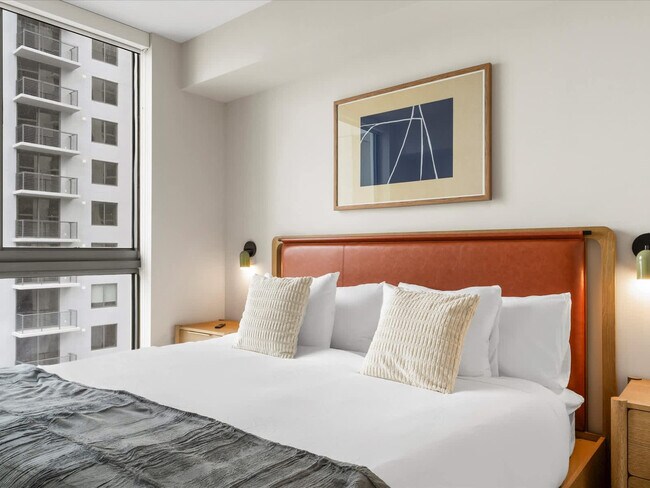 Building Photo - 11 NE 6th St