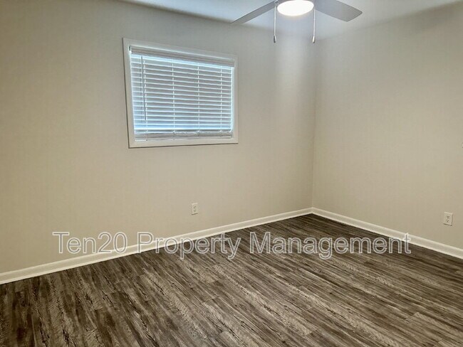 Building Photo - 817 Ragland Ct