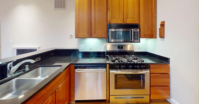 Building Photo - 1306 O St NW