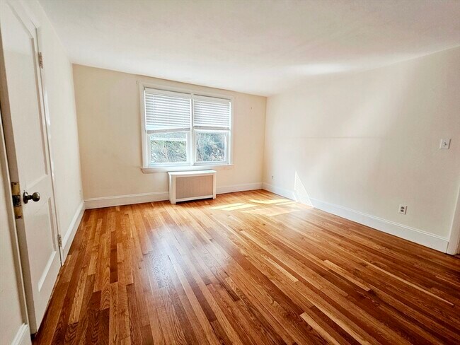 Building Photo - 9 Keefe Ave