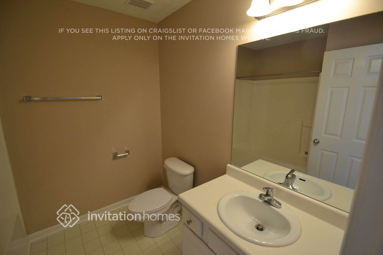Building Photo - 3506 Bridle Brook Dr NE