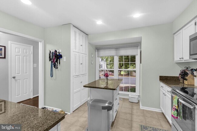 Building Photo - 4328 Gypsy Ct