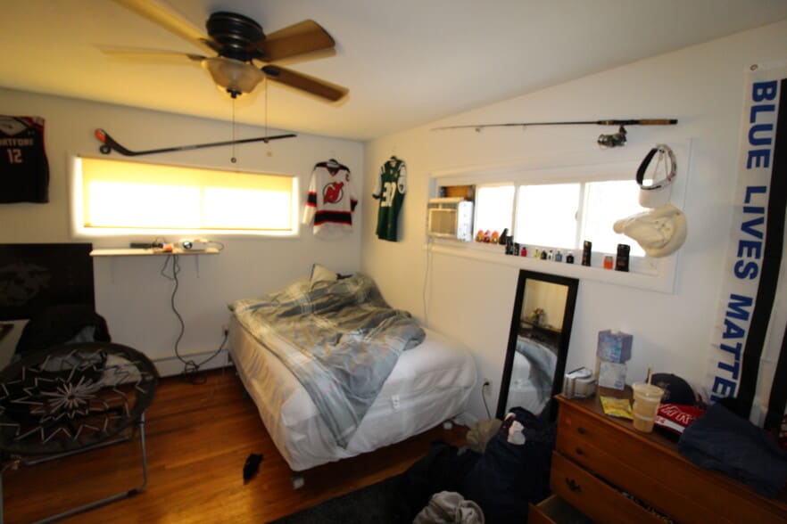 Building Photo - 5 Cobblestone Rd