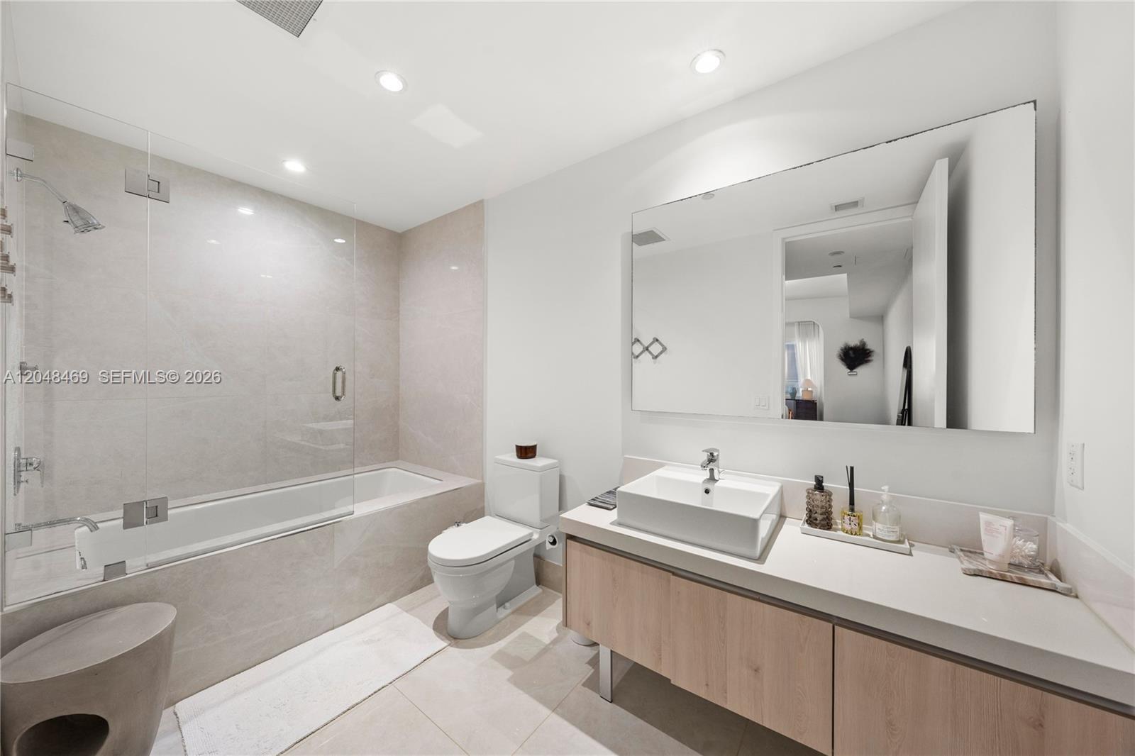 Building Photo - 1100 Biscayne Blvd