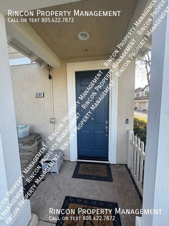 Building Photo - ***BEDROOM FOR RENT w/ Private Bathroom***...