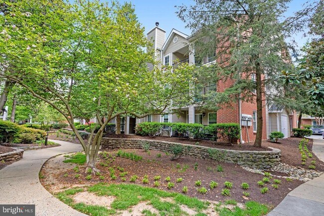 Building Photo - 3308 Wyndham Cir