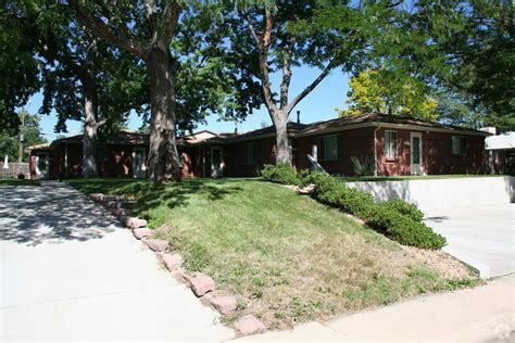Building Photo - Available August 10 | 1 Bed • 1 Bath • 620 Sq Ft