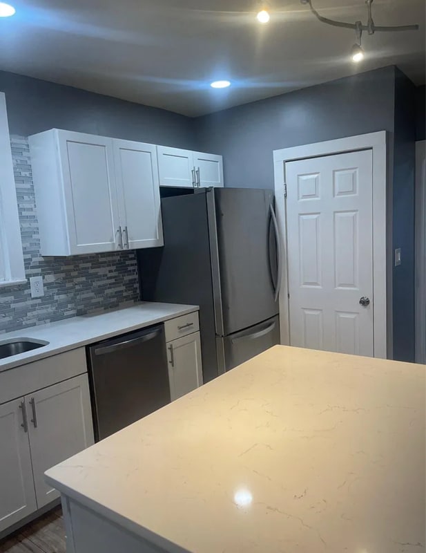 Building Photo - 33 Lincoln Pl