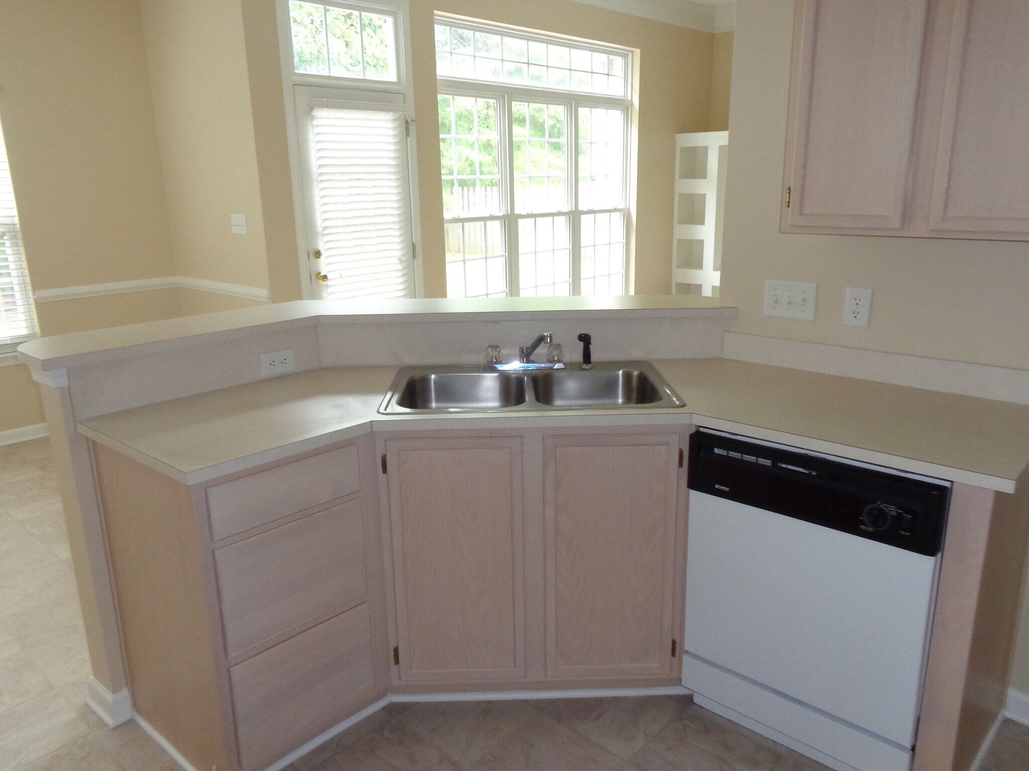 Building Photo - 14036 McGloughlin Way Ct