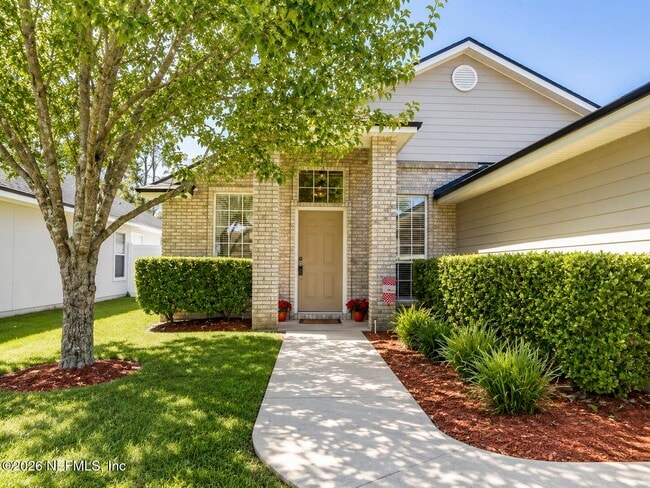 Building Photo - 760 S Lilac Loop