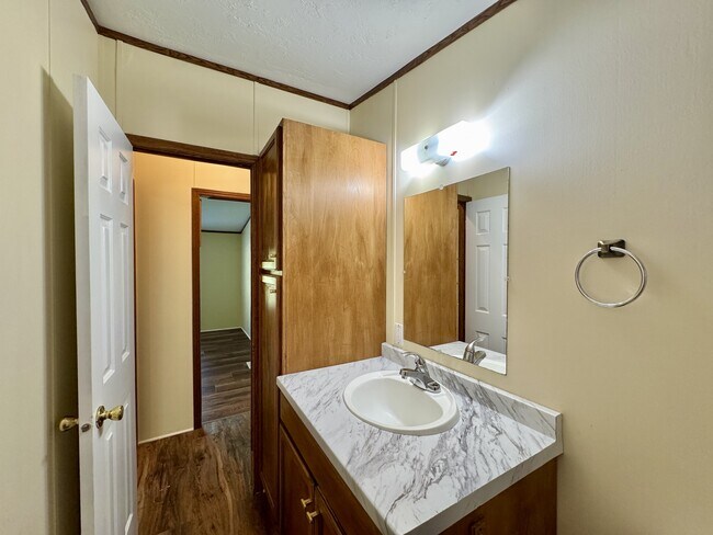 Building Photo - 229 Bateman Ln