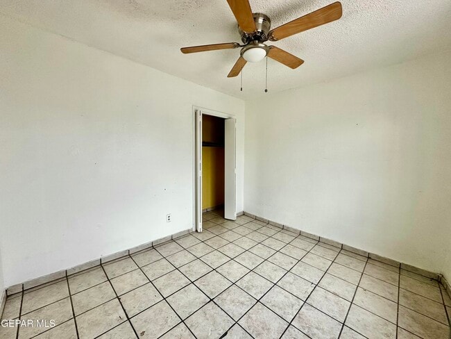 Building Photo - 6041 Yandell Dr