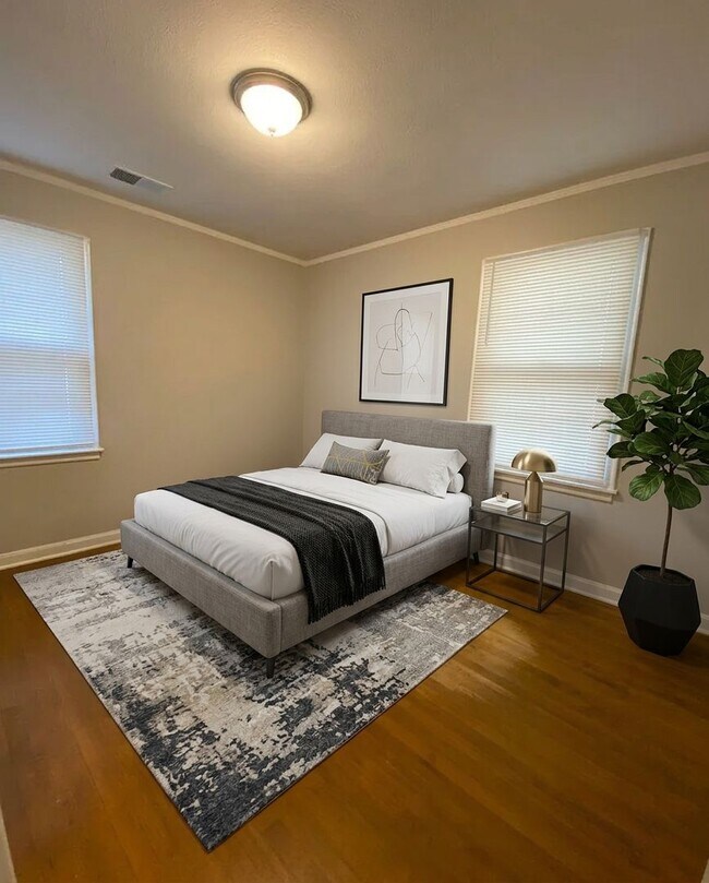 Building Photo - 3 bed, 1 bath in Colonial Acres near Quince and Colonial