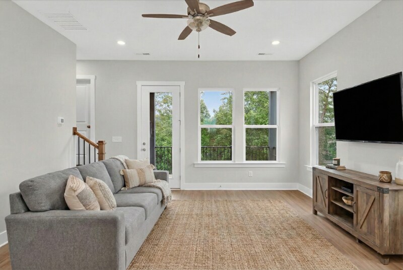 Building Photo - 408 Nathaniel Wy