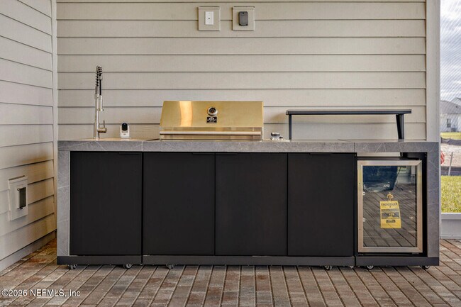 Building Photo - 279 Bismarck Palm Rd