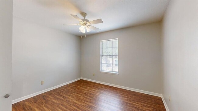 Building Photo - 3921 Olive St