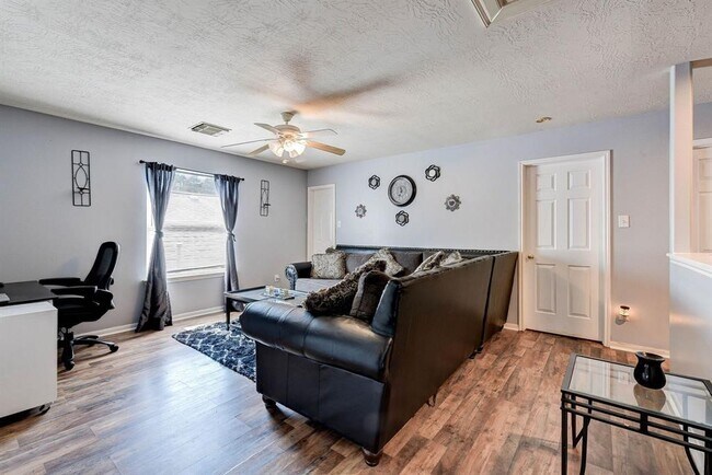 Building Photo - 18427 Atascocita Meadows Dr