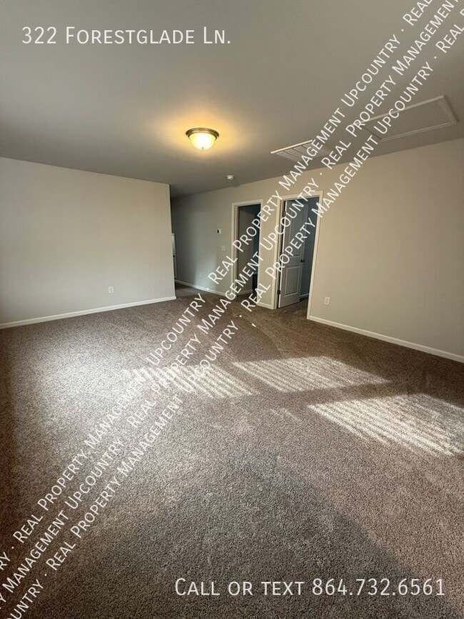 Building Photo - 322 Forestglade Ln