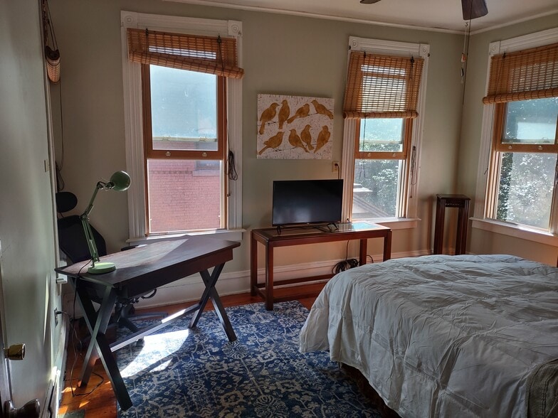 2nd pic - 363 Laurel St