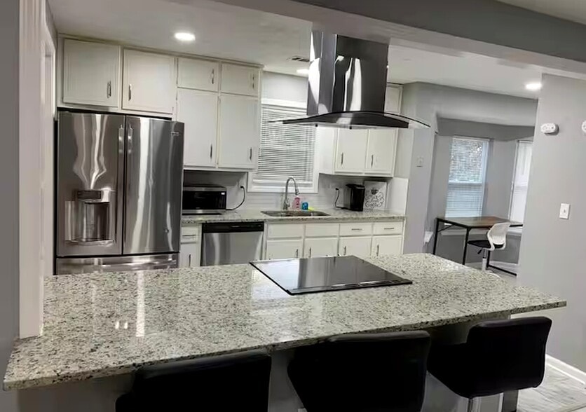 Building Photo - 8672 Prather Dr