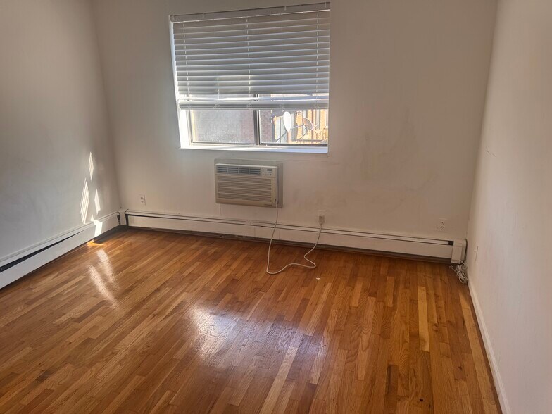 Building Photo - 7559 113th St