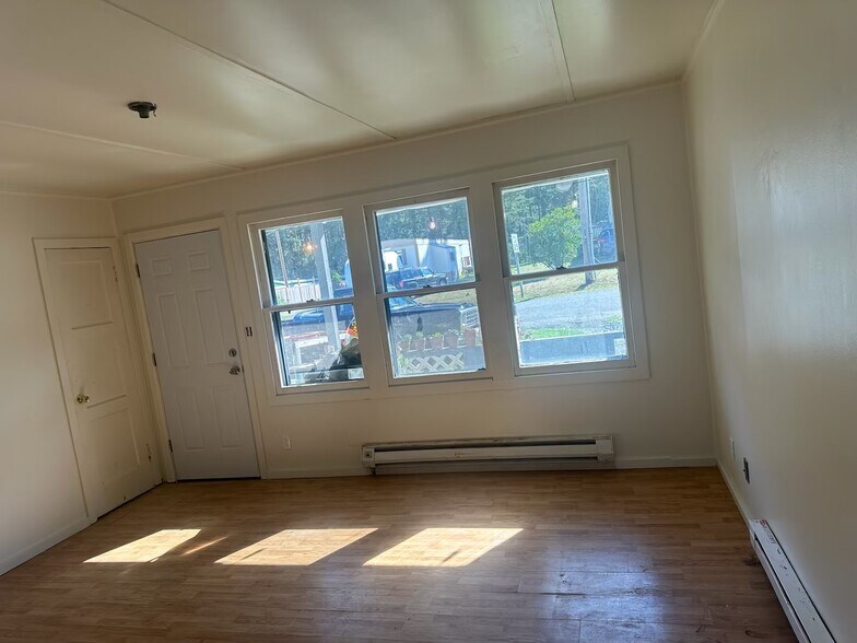 Building Photo - 3209 Whitney Dr